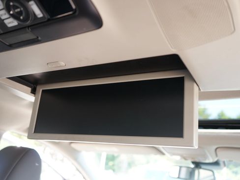 Used 2015 Honda Odyssey Touring Elite image 11