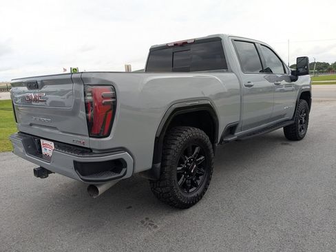 Used 2025 GMC Sierra 2500 AT4 w/ AT4 Premium Plus Package AWD/4WD image 4