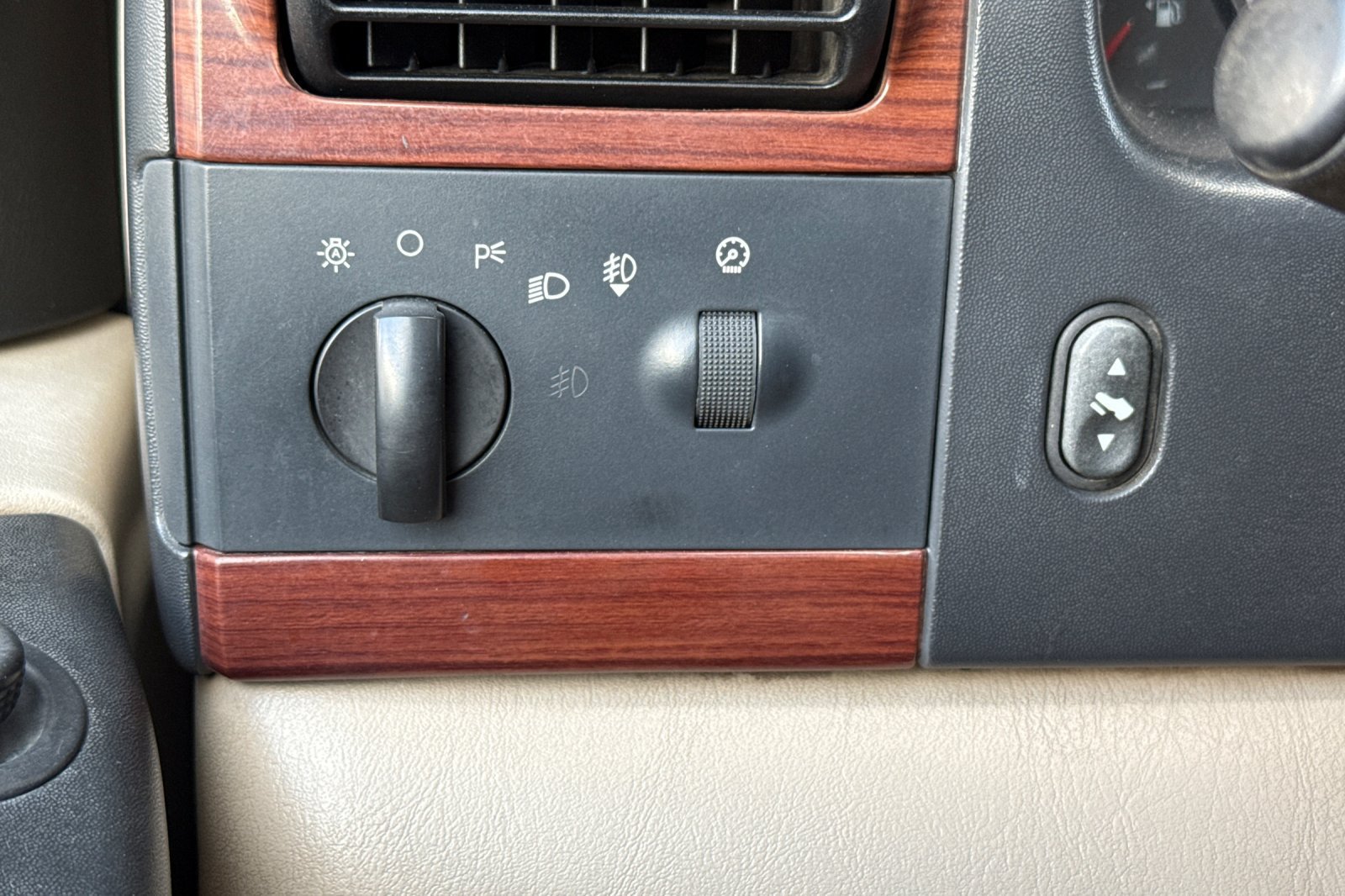 Used 2006 Ford F350 Lariat AWD/4WD image 38
