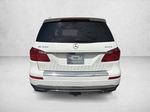 Used 2015 Mercedes-Benz GL 450 4MATIC w/ Appearance Package image 4