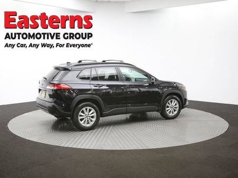 Used 2022 Toyota Corolla Cross LE image 39