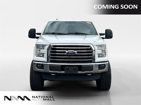 Used 2015 Ford F150 XLT w/ Equipment Group 302A Luxury image 8