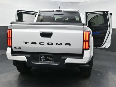 Used 2025 Toyota Tacoma TRD Sport w/ TRD Sport Upgrade Package AWD/4WD image 37