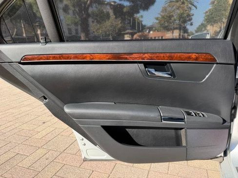 Used 2010 Mercedes-Benz S 550 image 46
