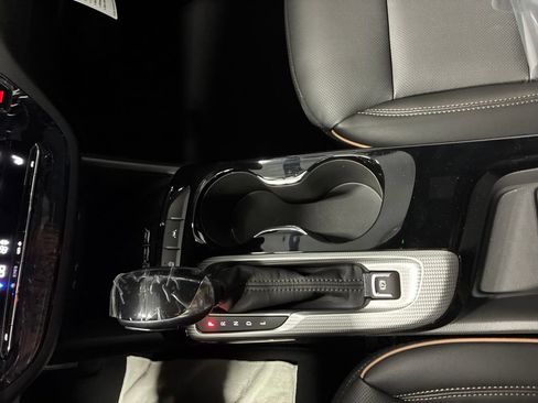 New 2026 Buick Envista Sport Touring FWD image 18