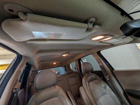 Used 2004 Saturn Vue AWD V6 image 31