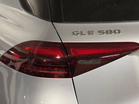 New 2026 Mercedes-Benz GLE 580 4MATIC image 27