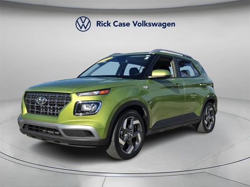 Used 2023 Hyundai Venue SEL image 8