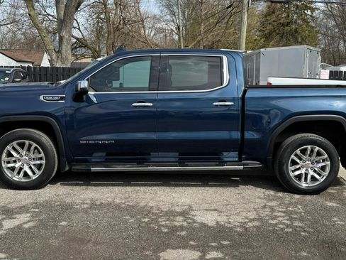 Used 2021 GMC Sierra 1500 SLT RWD image 2