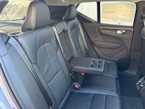 New 2026 Volvo XC40 B5 Plus image 18