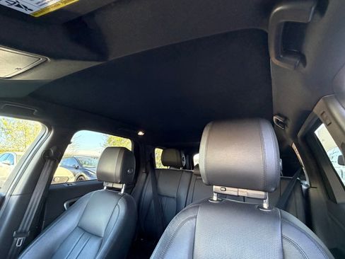 Used 2019 Land Rover Discovery Sport HSE image 23