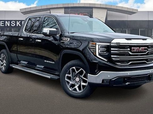 New 2026 GMC Sierra 1500 SLT w/ SLT Premium Package image 2