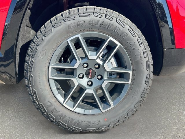 New 2027 GMC Terrain AT4 w/ Convenience Package III AWD/4WD image 19