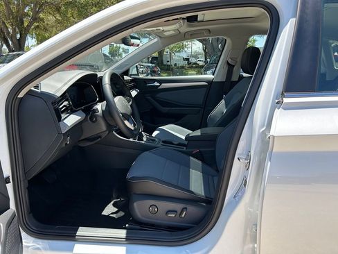 New 2026 Volkswagen Jetta SE FWD image 15