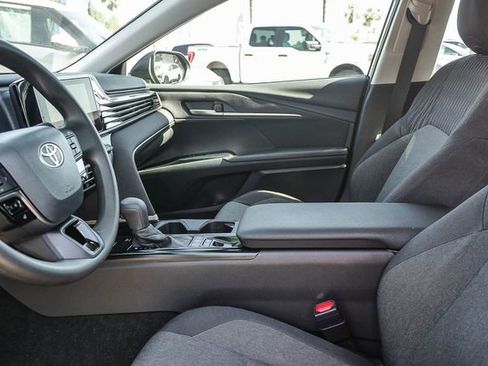 Used 2025 Toyota Camry LE w/ Convenience Package FWD image 18