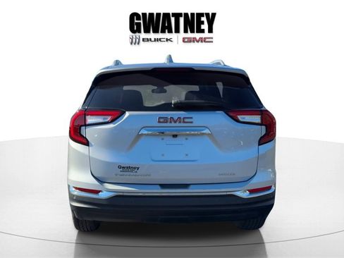 Used 2022 GMC Terrain SLT w/ LPO, Floor Liner Package image 5