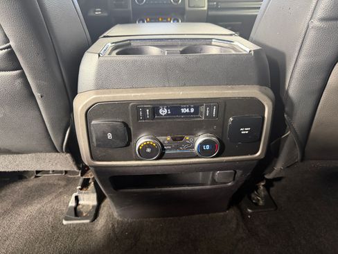 Used 2019 Ford Expedition XLT w/ Equipment Group 202A RWD image 30