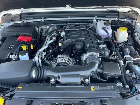 New 2025 Jeep Gladiator Rubicon w/ Safety Group image 9