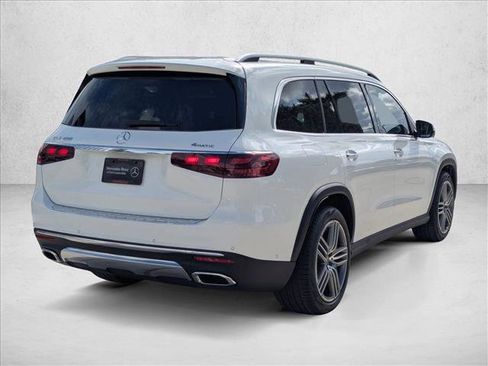 New 2026 Mercedes-Benz GLS 450 4MATIC image 2