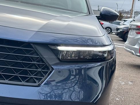 Used 2024 Honda Accord EX image 27