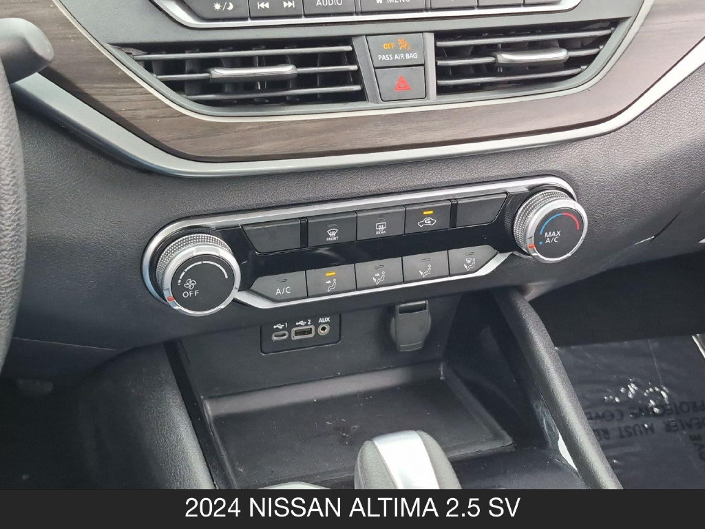 Used 2024 Nissan Altima 2.5 SV FWD image 23