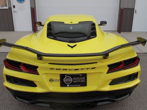 Used 2024 Chevrolet Corvette Z06 w/ Z07 Performance Package RWD image 13