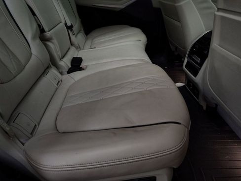 Used 2020 BMW X7 xDrive40i w/ Executive Package image 20