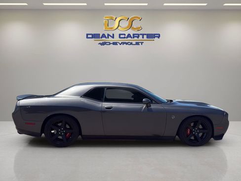 Used 2017 Dodge Challenger SRT Hellcat RWD image 6