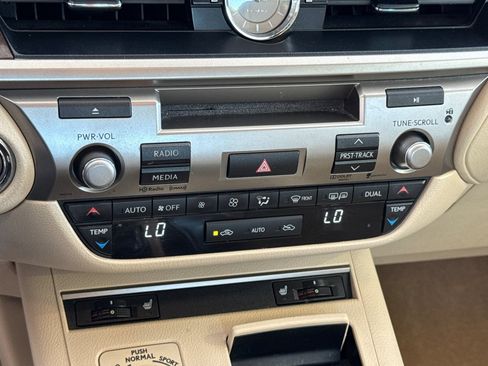 Used 2013 Lexus ES 350 w/ Premium Pkg FWD image 26