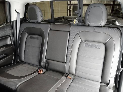 Certified 2016 GMC Canyon SLE w/ All Terrain Package image 12