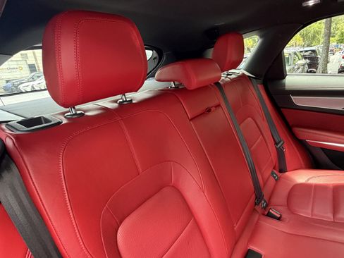 Used 2021 Jaguar F-PACE R-Dynamic S AWD/4WD image 43