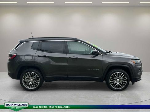 Used 2023 Jeep Compass Limited w/ Elite Group AWD/4WD image 10