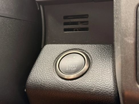 Used 2017 Ford F150 Raptor w/ Equipment Group 802A Luxury AWD/4WD image 30