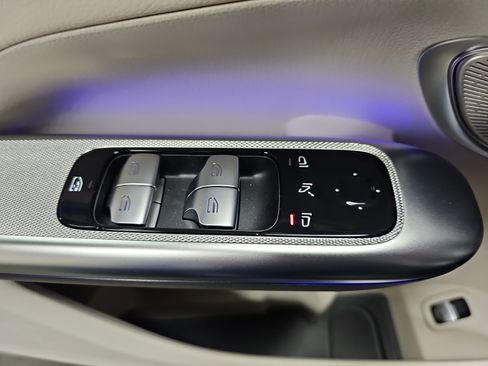 New 2026 Mercedes-Benz GLC 300 image 29