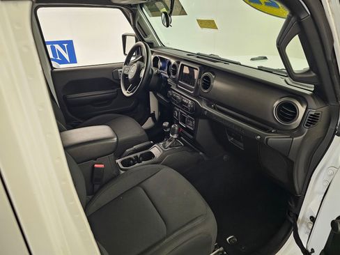 Used 2022 Jeep Wrangler Unlimited Sport AWD/4WD image 26