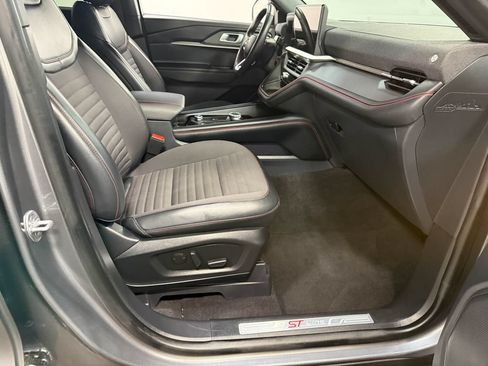Used 2025 Ford Explorer ST-Line AWD/4WD image 60