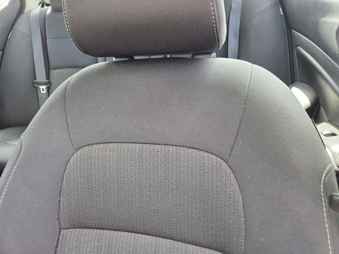 Used 2025 Nissan Altima 2.5 SV FWD image 15