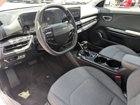Used 2025 Kia K4 FWD image 13