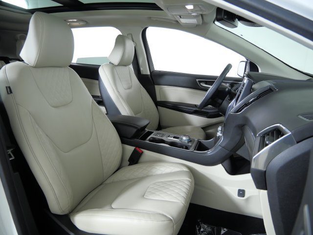 Certified 2023 Ford Edge Titanium AWD/4WD image 13