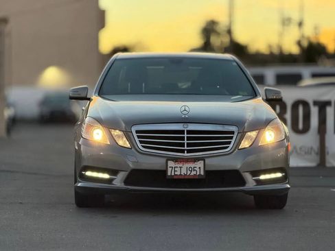 Used 2012 Mercedes-Benz E 350 Sedan image 4