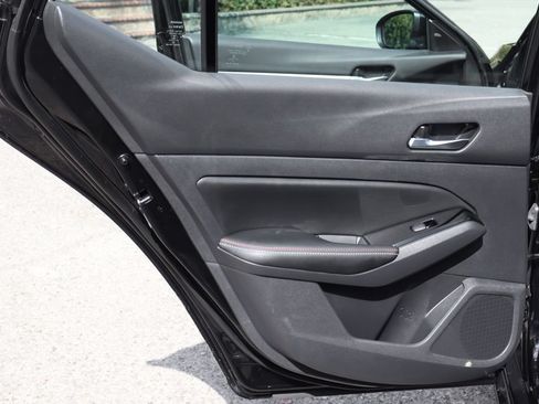 Used 2025 Nissan Altima 2.5 SR w/ SR Premium Package FWD image 38