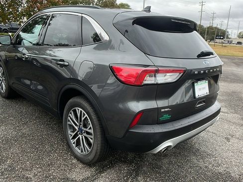 Used 2020 Ford Escape SEL image 7