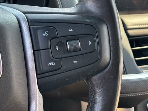 Used 2021 GMC Yukon XL SLT w/ SLT Premium Package RWD image 10