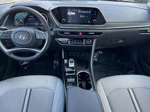 Used 2021 Hyundai Sonata SEL w/ Convenience Package image 4