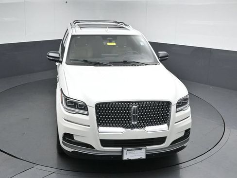 Certified 2023 Lincoln Navigator Reserve AWD/4WD image 48