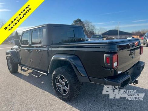 Used 2022 Jeep Gladiator Willys image 4