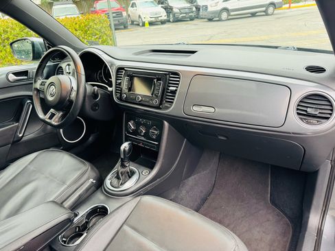 Used 2013 Volkswagen Beetle 2.5 image 39