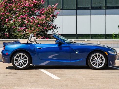 Used 2008 BMW Z4 3.0i image 9