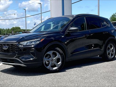 Certified 2025 Ford Escape ST-Line w/ Equipment Group 301A FWD image 3