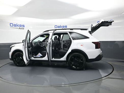 Certified 2026 Kia Sorento SX Prestige AWD/4WD image 52